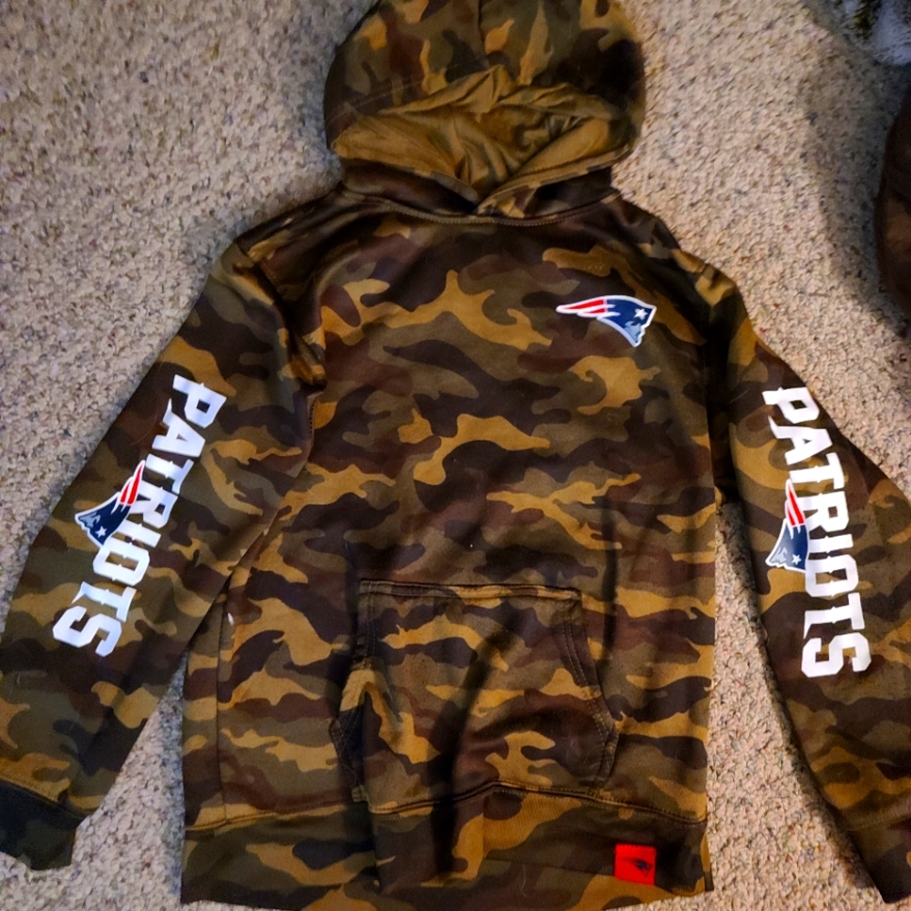 Patriots cano sweatshirt